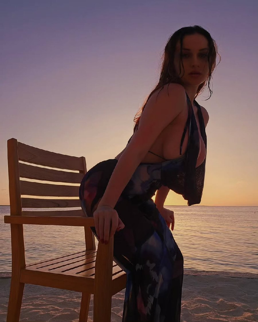 Sexy girl Miranda Faith nude in Jining