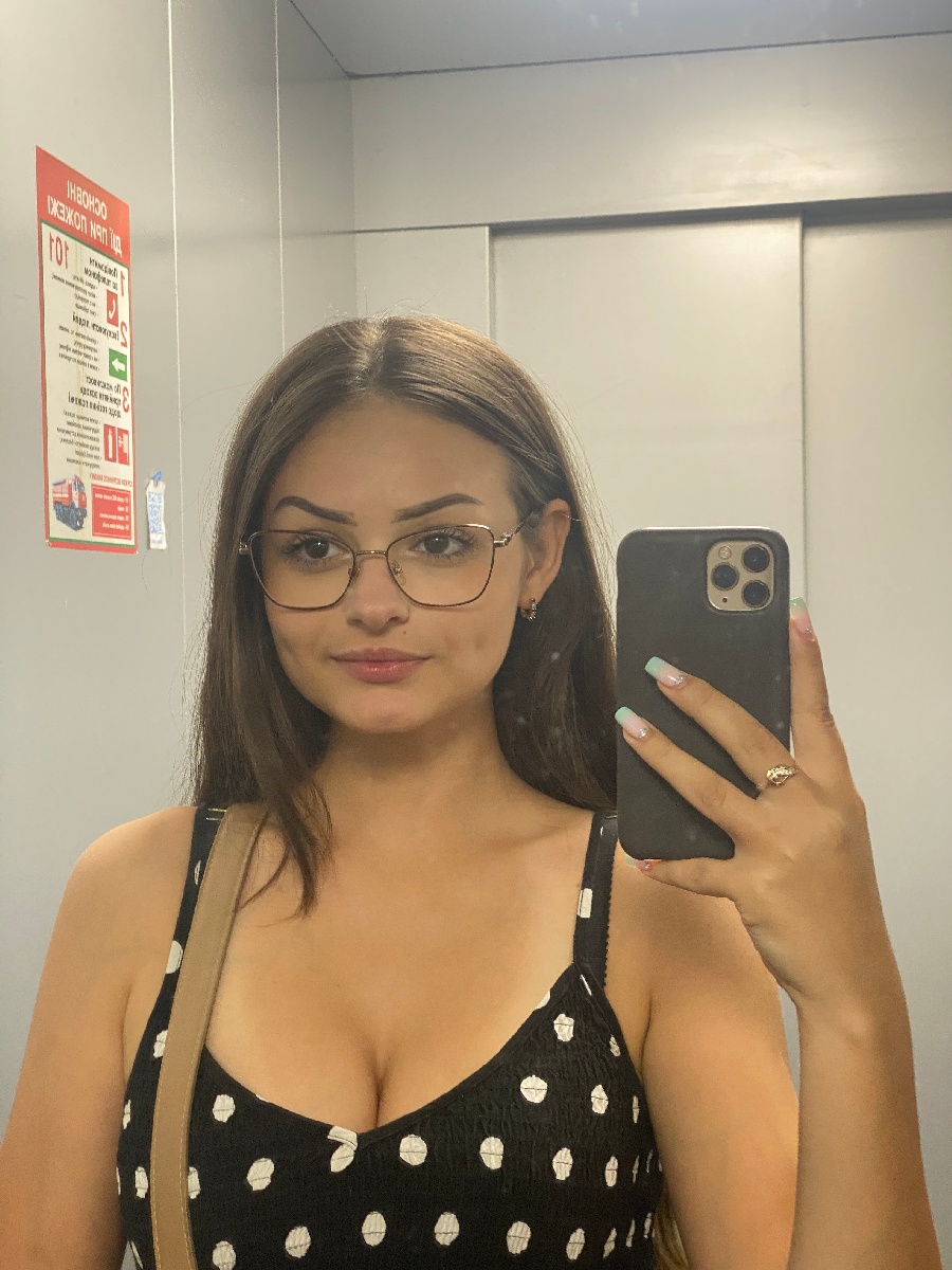 Sexy model Stacy in Jining